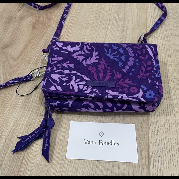 Vera Bradley Cotton All in One Crossbody Purse - Picture 4 of 6